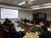 圖片包含 室內, 墻壁, 天花板, 人員自動生成的說明